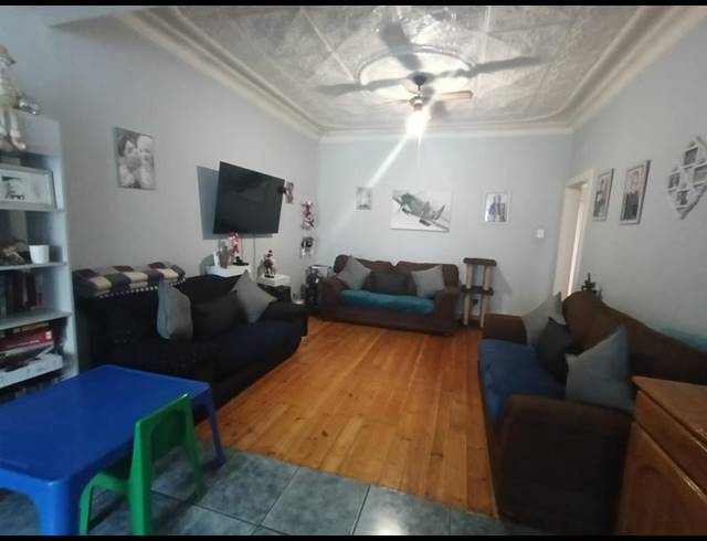 4 BEDROOM PROPERTY TO RENT IN SELECTION PARK